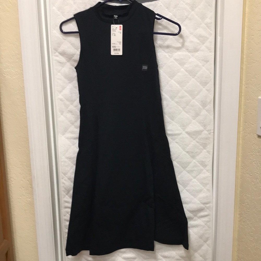Women Mock Neck Sleeveless Flare Dress
